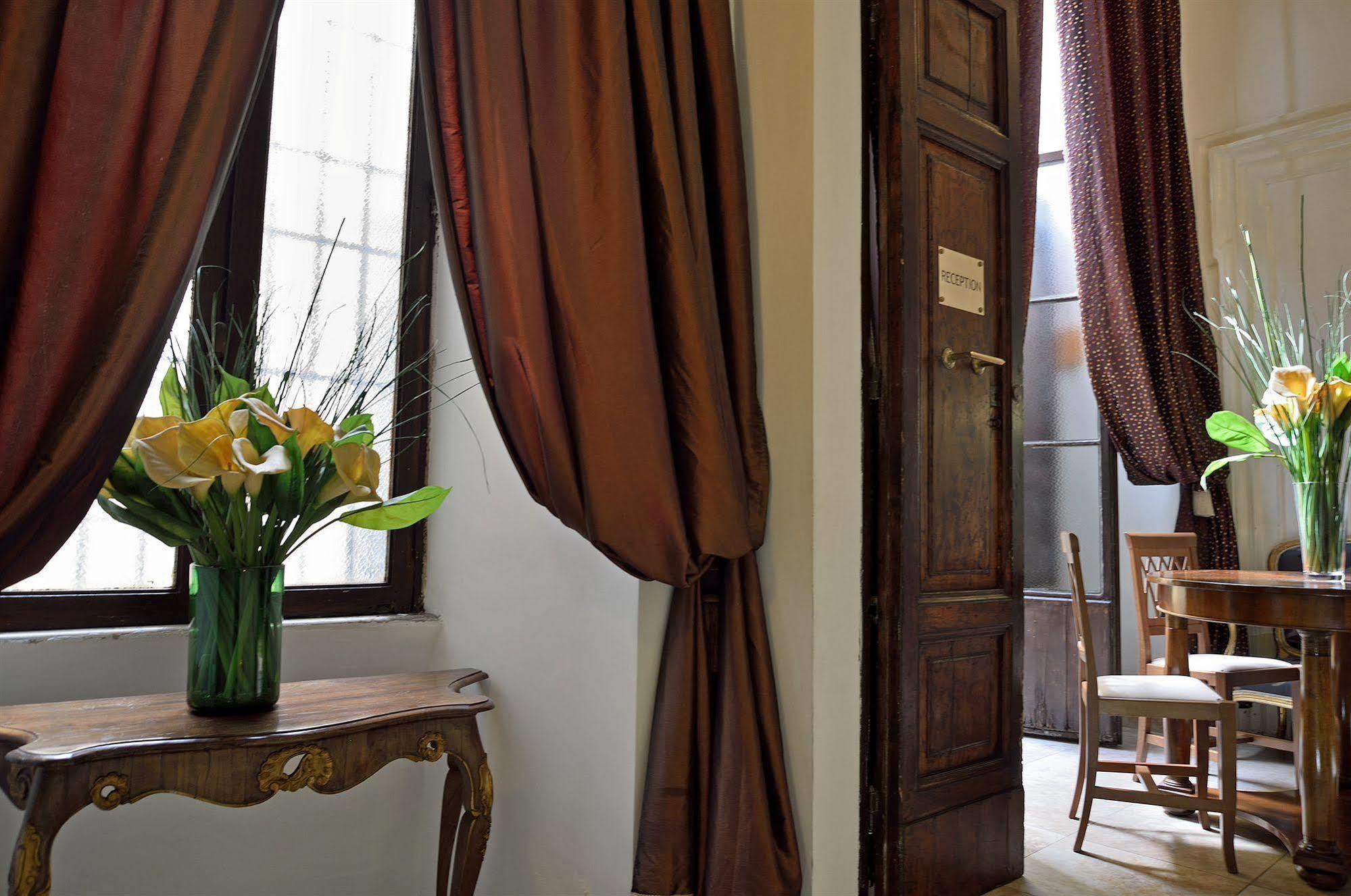Le Clarisse Pantheon 3* Rome